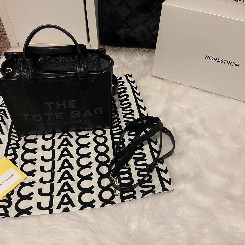 marc jacob’s tote bag